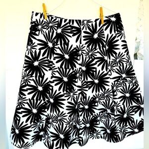 I.e. VTG Black & White Floral 100% Cotton Skirt Soft‎ See Photos Has A Snag. New
